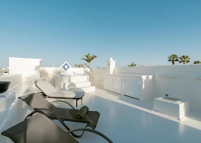 Exclusive In Bahiazul With Heated Pool קורלחו