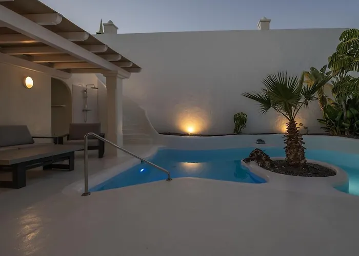 Exclusive In Bahiazul With Heated Pool * קורלחו