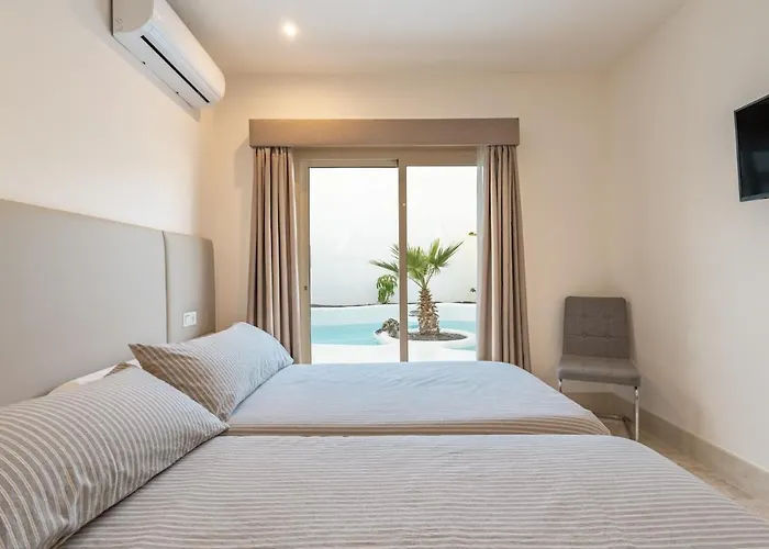 Exclusive In Bahiazul With Heated Pool * קורלחו