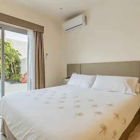 Villa Exclusive In Bahiazul With Heated Pool