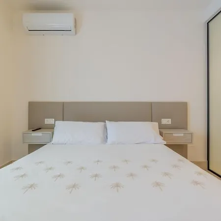 Exclusive In Bahiazul With Heated Pool