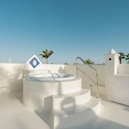 Villa Exclusive In Bahiazul With Heated Pool *