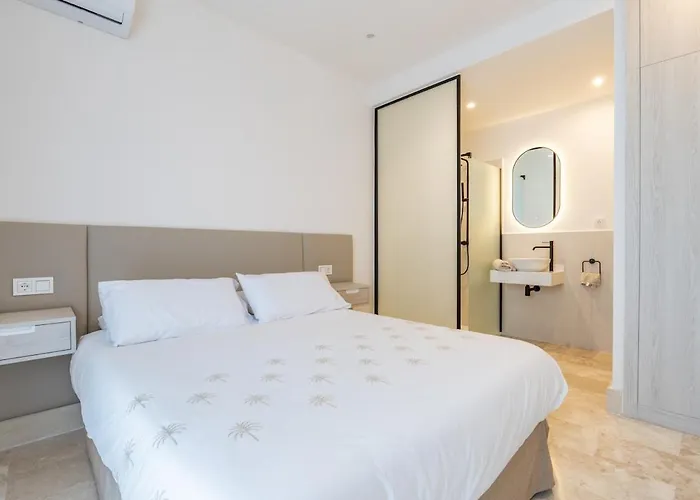 Villa Exclusive In Bahiazul With Heated Pool