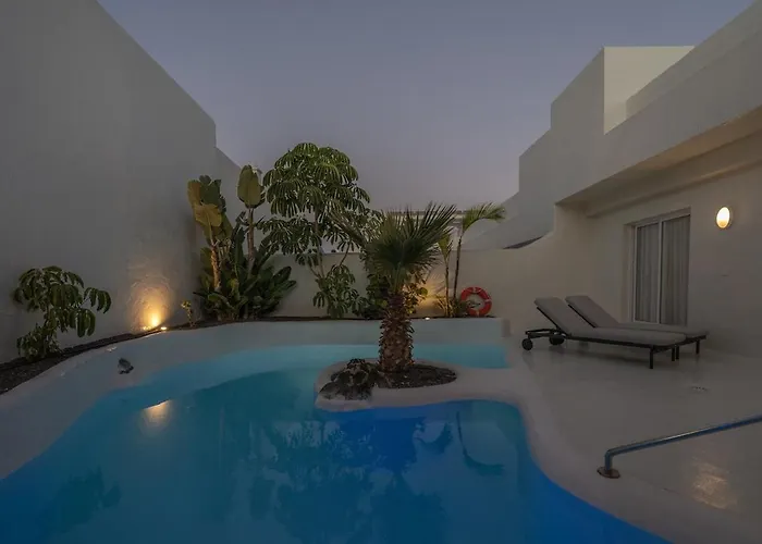 Villa Exclusive In Bahiazul With Heated Pool Corralejo