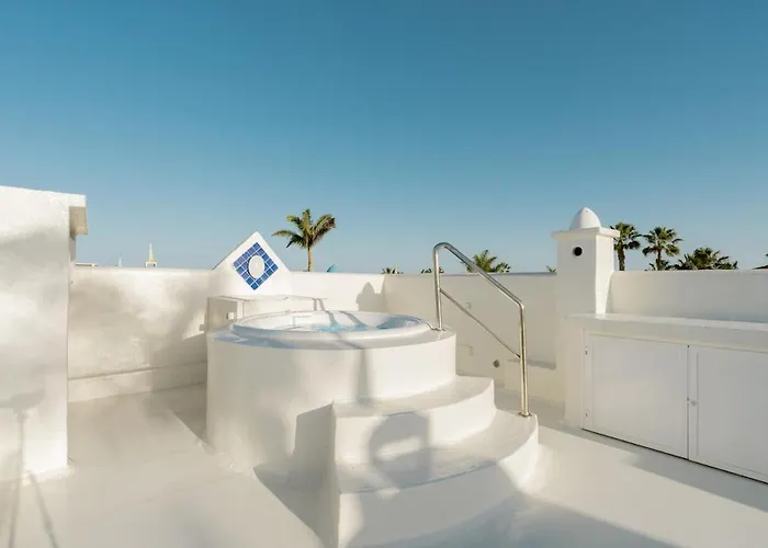 Villa Exclusive In Bahiazul With Heated Pool *